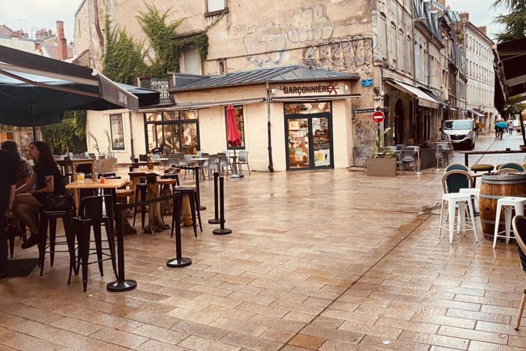 Renove Avec Patio, Coeur Du Centre *
